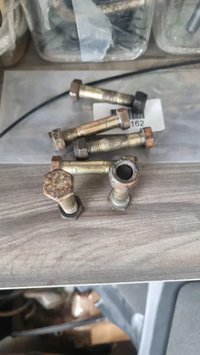 Tornillos BMW E34 Flector