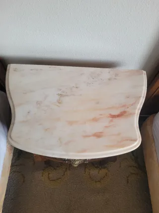 Mueble auxiliar madera con tapa mármol