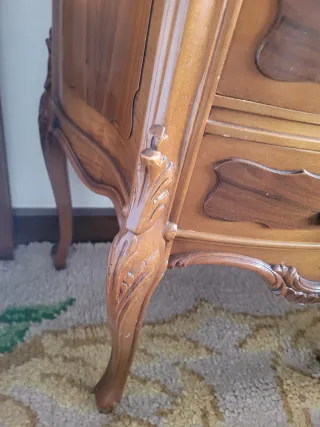Mueble auxiliar madera con tapa mármol