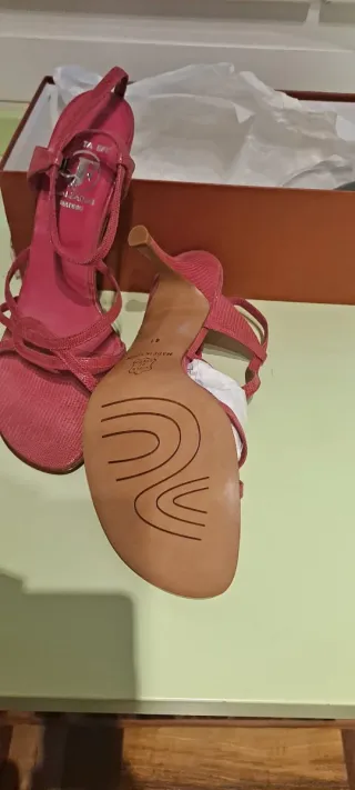 Sandalias Jota Efe Fucsia