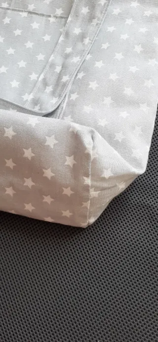 Bolsa de tela reversible con estrellas