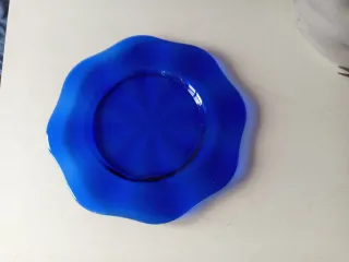 Plato/bandeja cristal azul ondulado