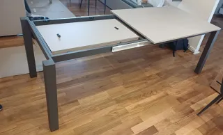 Tavolo da pranzo allungabile nuovo