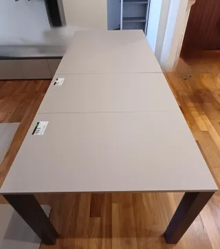 Tavolo da pranzo allungabile nuovo