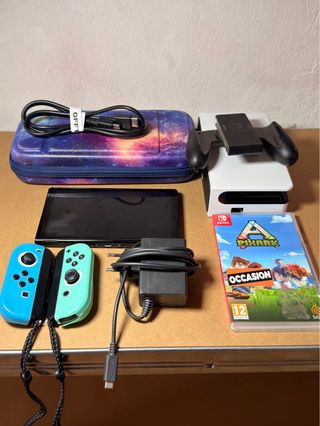Nintendo Switch OLED + Gioco + Custodia