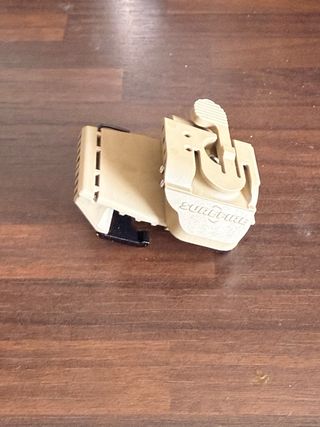 Linterna Surefire para casco