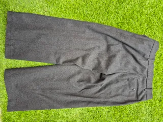 Traje Uniqlo Chaqueta y Pantalón Gris Talla M