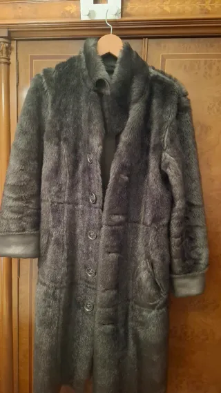 Abrigo reversible largo de piel