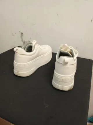 Zapatos blancos de plataforma