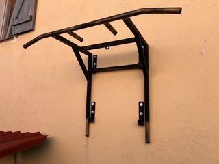 Barra de dominadas para pared