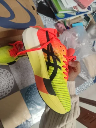 Zapatillas Asics FF Turbo+ Amarillas y Rojas