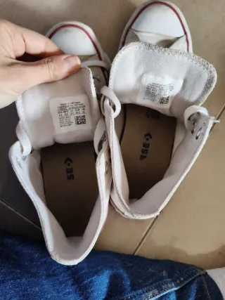 Zapatillas Converse Blancas Talla Alta. Anchas.