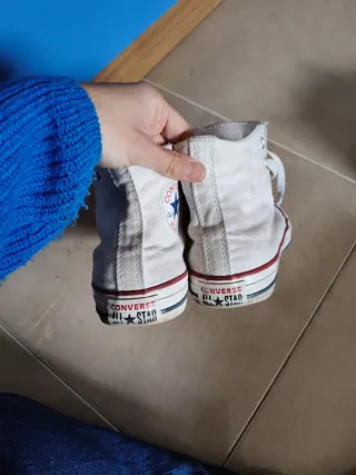 Zapatillas Converse Blancas Talla Alta. Anchas.
