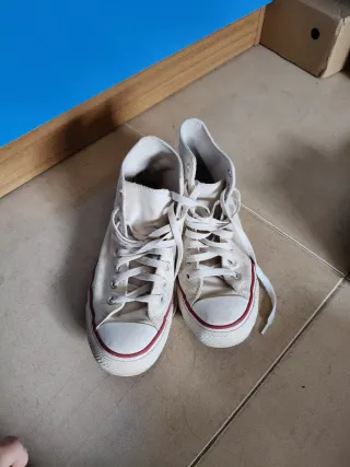 Zapatillas Converse Blancas Talla Alta. Anchas.