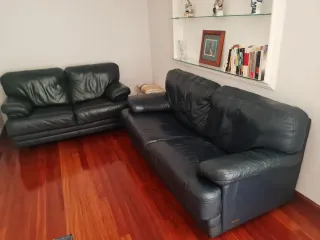 Sofá 3 plazas y 2 plazas cuero negro