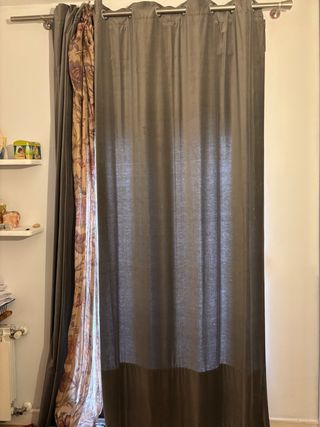 Cortinas marrones de terciopelo