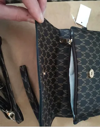 Borsetta portafoglio con tracolla