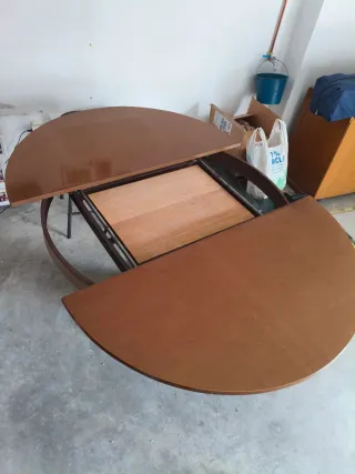 Conjunto mesa extensible y 6 sillas