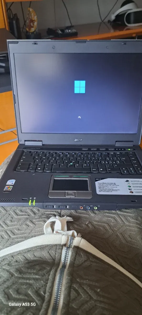 Portátil Acer TravelMate 6410