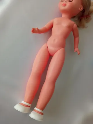 Zapatos antiguos holgados a Nancy. Leer medidas