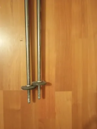 Botas de esquí Atomic y esquís carving