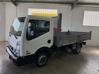 Nissan NT400 Cabstar caja abierta volquete 2021