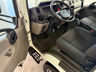 Nissan NT400 Cabstar caja abierta volquete 2021