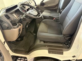 Nissan NT400 Cabstar caja abierta volquete 2021