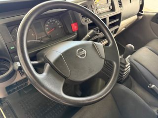 Nissan NT400 Cabstar caja abierta volquete 2021
