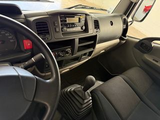 Nissan NT400 Cabstar caja abierta volquete 2021