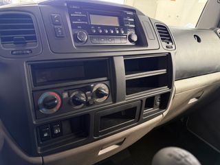 Nissan NT400 Cabstar caja abierta volquete 2021