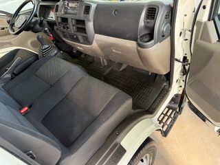 Nissan NT400 Cabstar caja abierta volquete 2021