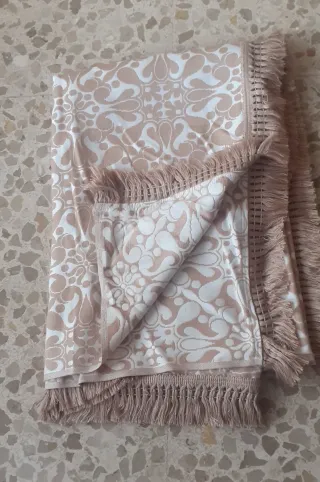 Cubrecama NUEVO, cama 90.- Cobrellit per llit 90