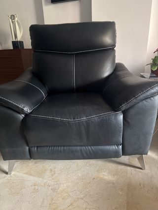 Poltrona relax in pelle nera