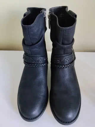 Botines Mustang Talla 38 Negros