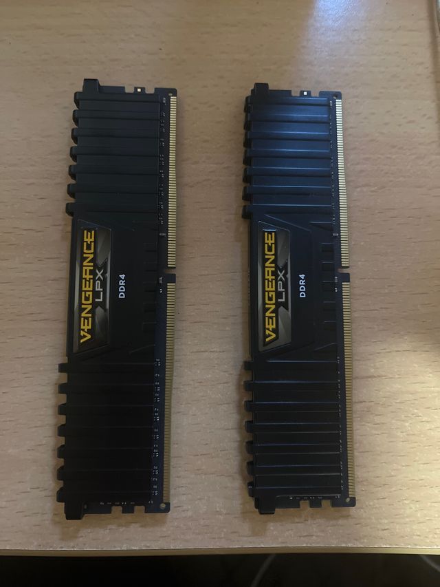 Memoria RAM Corsair Vengeance LPX DDR4