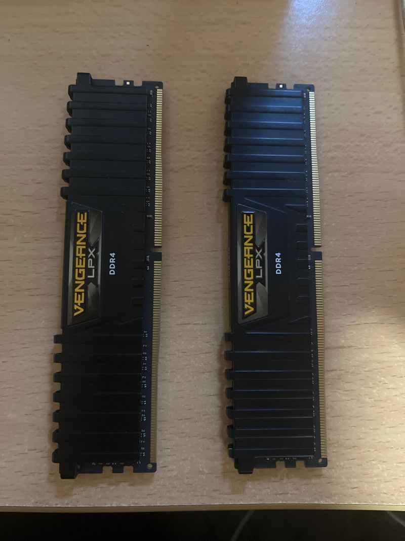 Memoria RAM Corsair Vengeance LPX DDR4