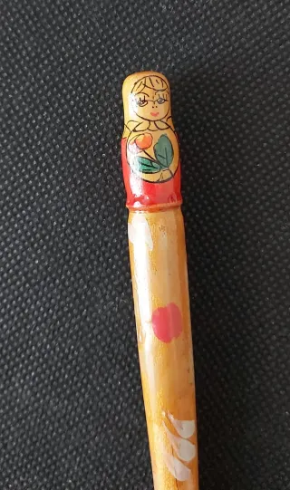 Matrioska. Bolígrafo Adorno.