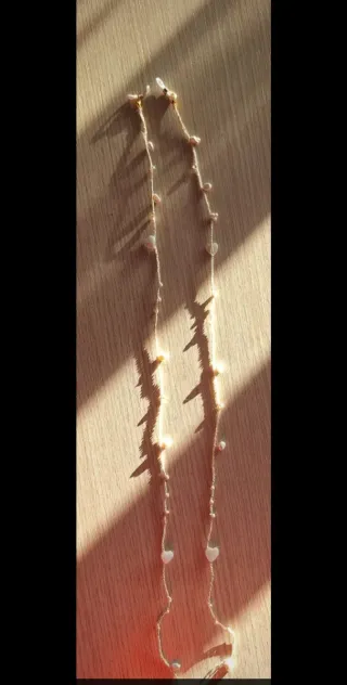 Collana/laccio portaocchiali handmade oro e bianch