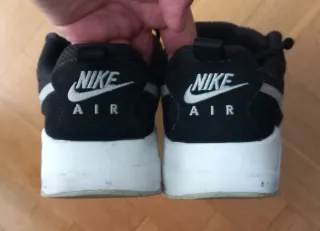 Zapatillas Nike Air Max Negras y Plateadas