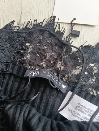 Crop Top Zara encaje negro