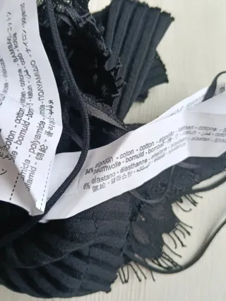 Crop Top Zara encaje negro