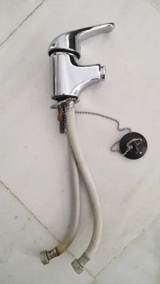 Grifo de bidé cromado