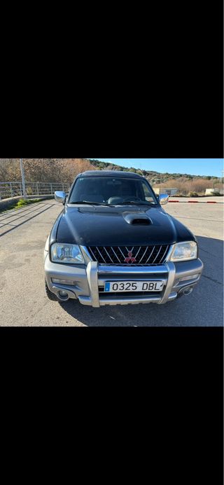 Mitsubishi L 200 2004