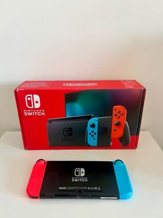Nintendo Switch V2 + Accesorios y 2 juegos
