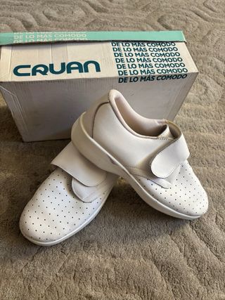Zapatos de trabajo de piel blancos CAUAN talla 39