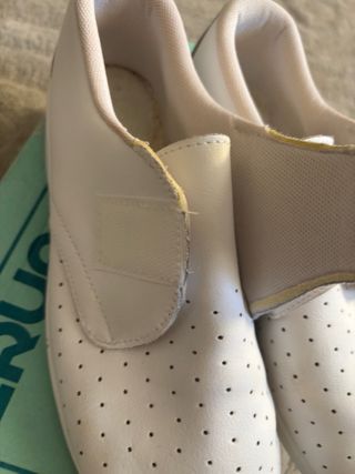 Zapatos de trabajo de piel blancos CAUAN talla 39