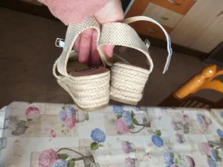 Alpargatas cuña plateadas talla 38