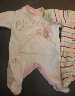 Lote 2 bodys bebé talla 1 mes