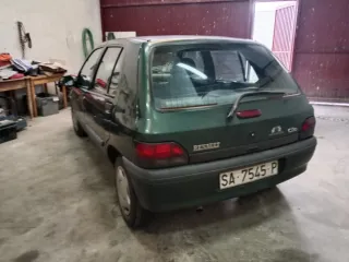Renault Clio 1996